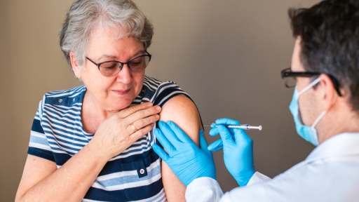 Herpes zoster, dall’ospedale che cura all’ospedale che protegge: il modello Vax Populi per vaccinare i pazienti fragili